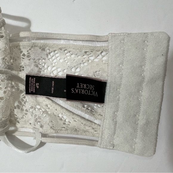 VICTORIA  SECERT 💕White  Lacey bralette👙ADJUSTABLE STRAPS⭐️⭐️size S - Picture 9 of 10